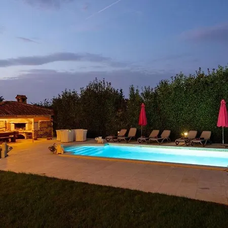 Вілла Fantastika Grande Luxus Пореч