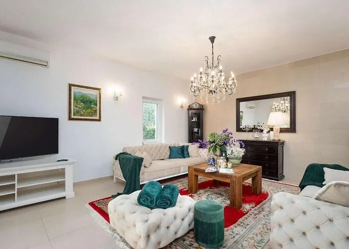 Вилла Fantastika Grande Luxus